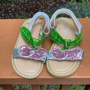 Bongo cherry sandals